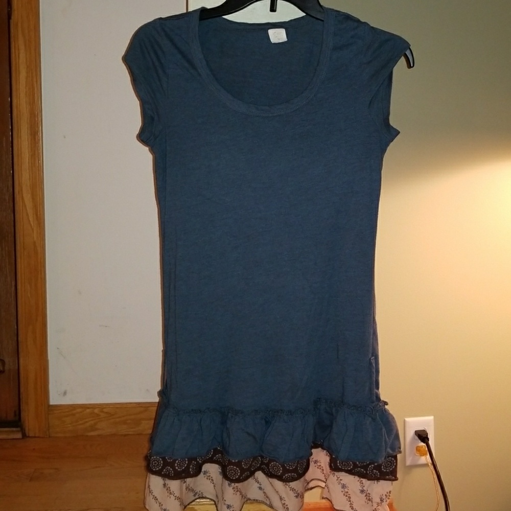 Ruffled T-shirt dress